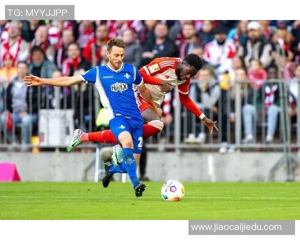 智利大学与W达斯的精彩对决展现足球魅力与团队精神