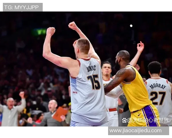 湖人勇士精彩对决央视回放重温经典瞬间与精彩时刻分析