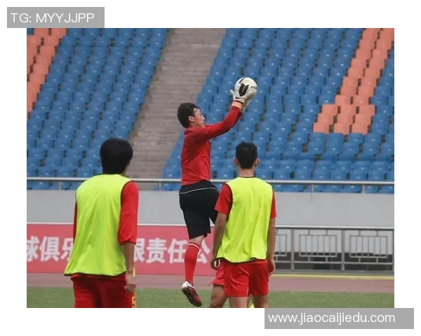 长崎成功丸与札幌的激烈对决展现足球魅力与团队精神